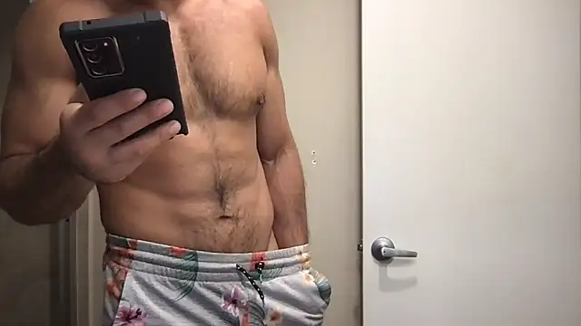 BigGuyMuscle online show from February 2026 01:03:01 AM