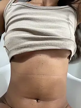 Snapshot of Betsy_Thonson chatting on October 2025 08:31:01 PM Betsy Thonson online show from October 2025 08:31:01 PM