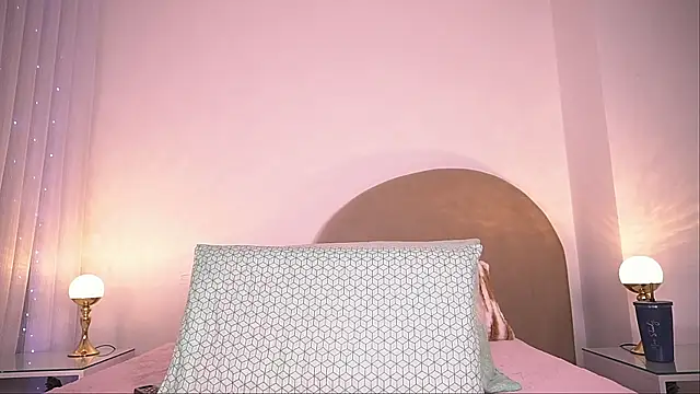 alexaa walker online show from November 2025 11:56:02 AM