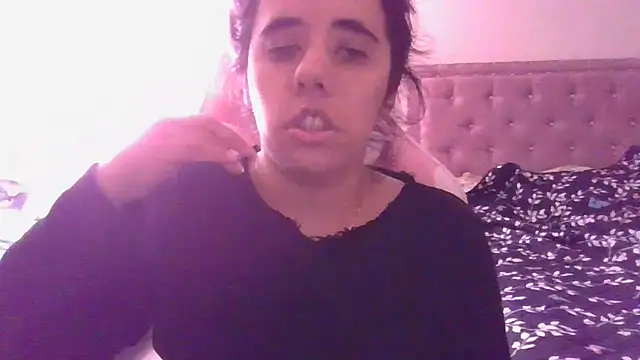 annarose19 online show from December 2024 05:33:01 PM