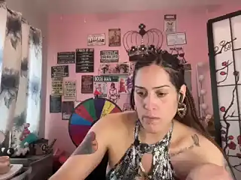 latinacubana online show from January 2025 07:24:01 PM