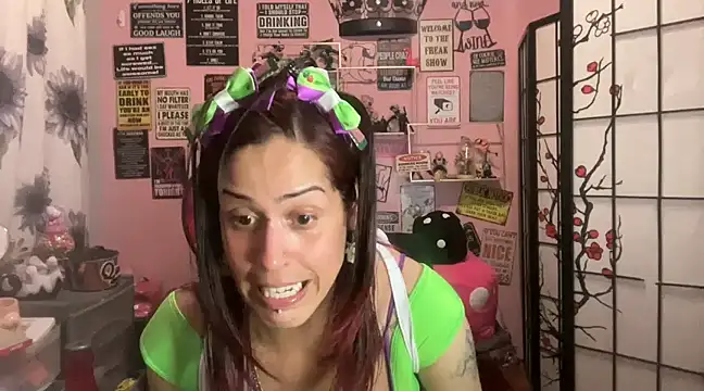 latinacubana online show from March 2025 09:28:01 AM