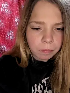 Zuli Kiska online show from October 2025 08:08:02 PM