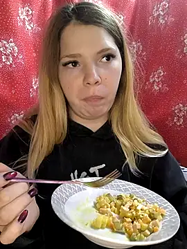 Zuli Kiska online show from November 2025 11:55:02 AM