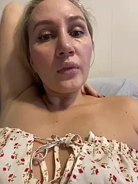 YourBlondee online show from December 2024 03:06:01 AM