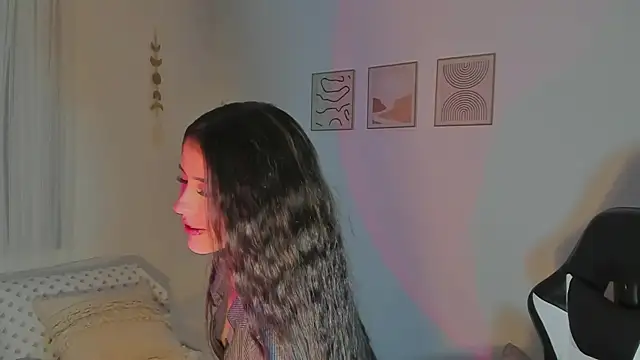 iriswest  online show from December 2024 01:40:01 AM