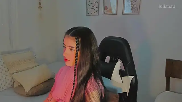 iriswest  online show from December 2024 11:01:01 PM