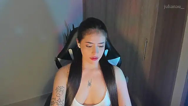 iriswest  online show from December 2024 11:19:01 PM