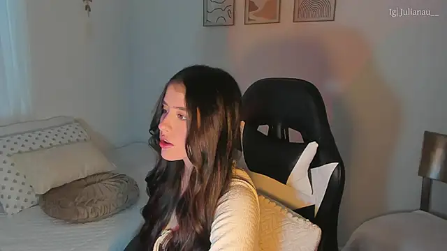 iriswest  online show from February 2025 11:14:02 PM