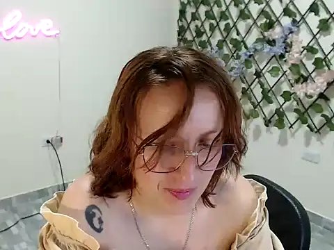 kittykalor09 online show from April 2026 03:16:01 PM