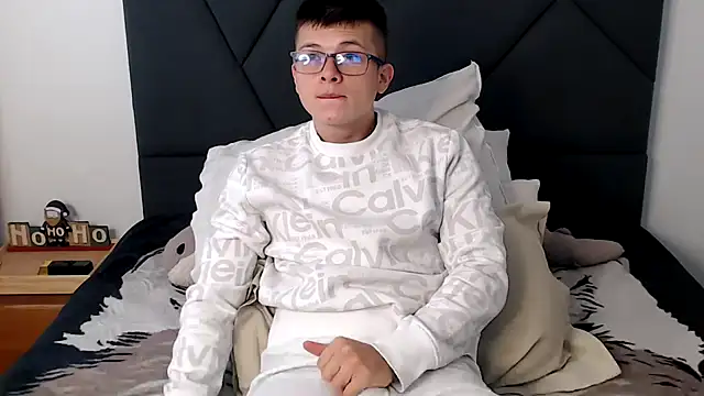 MathewCollin online show from February 2025 12:25:02 PM