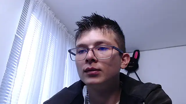 MathewCollin online show from March 2025 08:35:02 PM