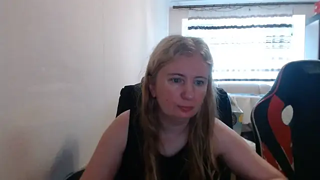 PeterAndJen online show from July 2026 05:13:02 AM