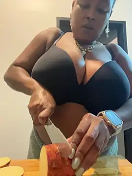 Sexy-Bubbles online show from February 2026 06:15:02 PM