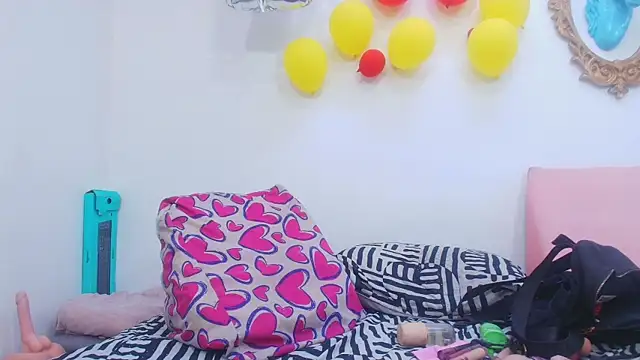 timkerbell  online show from October 2025 07:21:01 PM