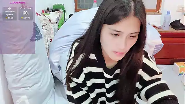 coco0318 online show from December 2024 02:46:02 PM