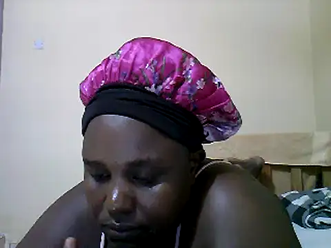 Snapshot of Horny_bbwx chatting on February 2025 08:10:02 PM Horny bbwx online show from February 2025 08:10:02 PM