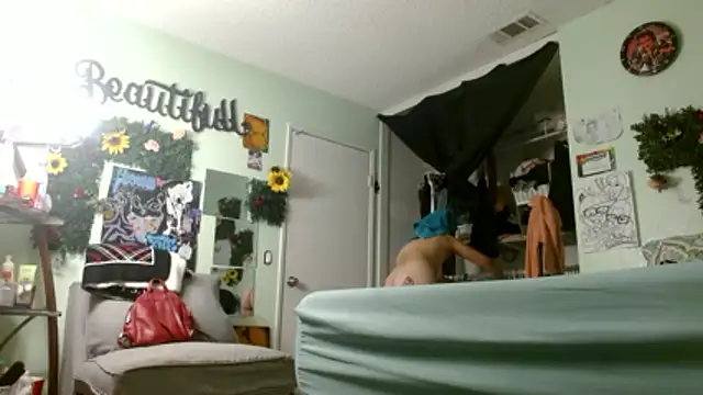 Yescuhh420 online show from December 2025 03:46:02 AM