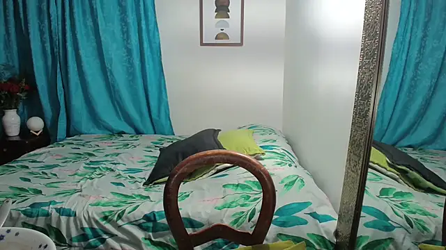 Snapshot of Angela_isabella chatting on December 2024 10:55:02 PM Angela isabella online show from December 2024 10:55:02 PM