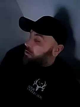 Snapshot of Dnbigo89 chatting on February 2025 09:43:01 PM Dnbigo89 online show from February 2025 09:43:01 PM