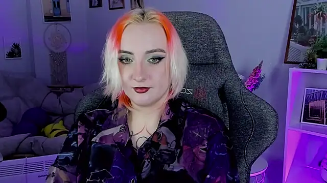 AsheLucker online show from February 2025 11:45:01 PM