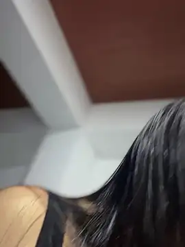 Ambar pe  online show from December 2025 02:51:02 AM