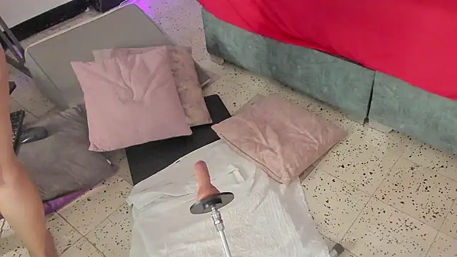 IsiisLovei online show from March 2026 03:15:01 PM