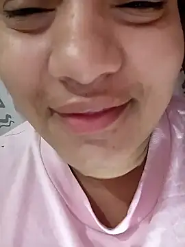 Hilarybunnyy online show from January 2026 02:11:01 PM