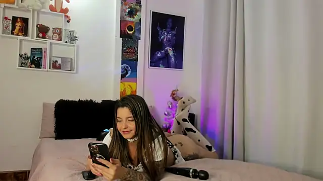 Sarah Jhonson online show from January 2025 07:44:02 PM