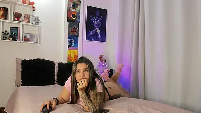 Sarah Jhonson online show from January 2025 10:47:02 PM