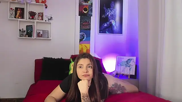 Sarah Jhonson online show from February 2025 06:41:01 PM