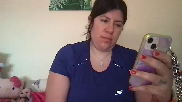 Snapshot of HYPHYtype chatting on June 2026 10:24:01 PM HYPHYtype online show from June 2026 10:24:01 PM