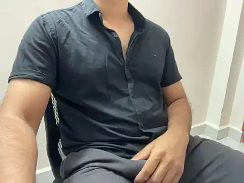 Arjun78877 online show from October 2025 01:31:01 PM