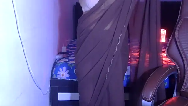 Snapshot of Maalnad_beauty chatting on October 2025 09:48:01 PM Maalnad beauty online show from October 2025 09:48:01 PM