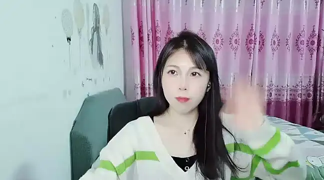 Snapshot of Sunset_glow chatting on January 2025 02:26:01 PM Sunset glow online show from January 2025 02:26:01 PM