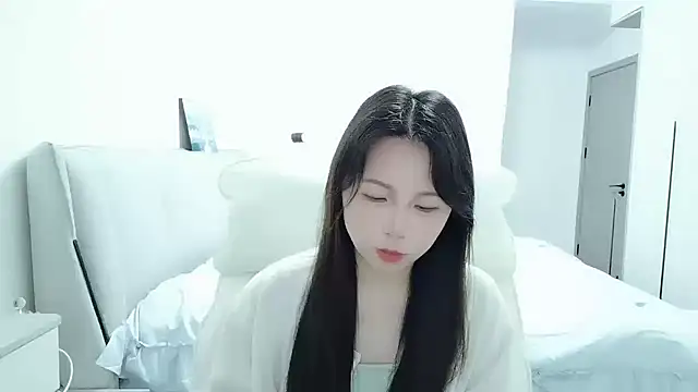 Sunset glow online show from March 2026 02:10:01 PM