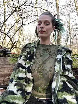 Snapshot of MenaDreadfull chatting on March 2026 03:08:01 PM MenaDreadfull online show from March 2026 03:08:01 PM