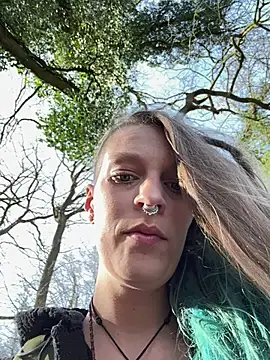 Snapshot of MenaDreadfull chatting on March 2026 12:34:01 PM MenaDreadfull online show from March 2026 12:34:01 PM