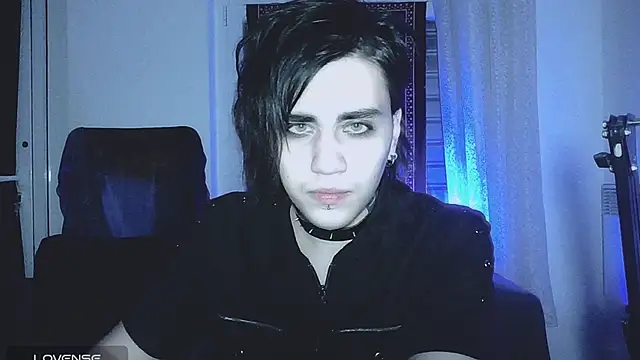 sademobeer online show from December 2025 12:27:01 AM