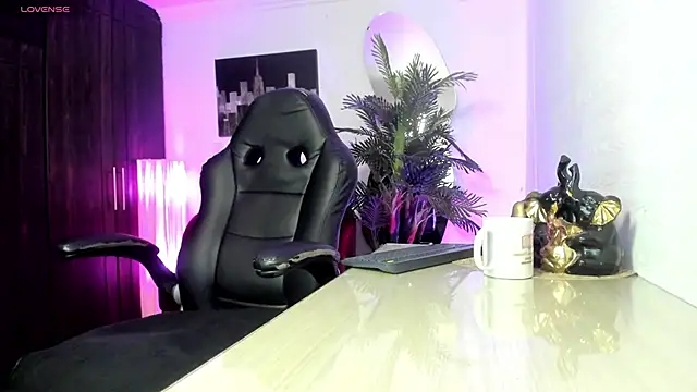 Amaia Bushida online show from September 2025 02:22:02 PM