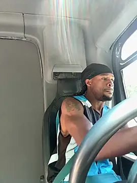 TyAthletic online show from April 2026 05:33:02 PM