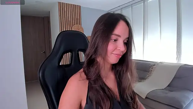 Snapshot of AnnieHallX chatting on September 2025 07:48:02 PM AnnieHallX online show from September 2025 07:48:02 PM