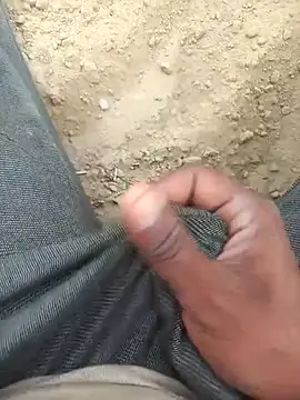 FinableKnee online show from October 2025 04:13:01 AM