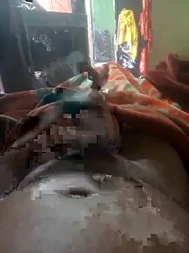 FinableKnee online show from October 2025 02:01:02 AM