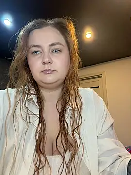 CandyShoopp online show from April 2026 07:36:01 PM