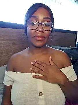 lollycoco online show from November 2025 06:32:01 PM