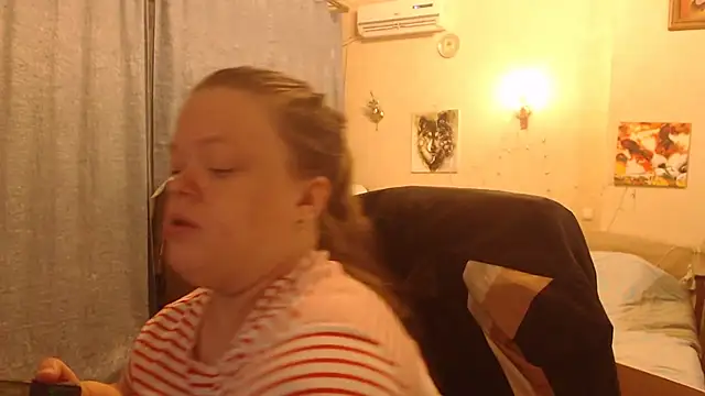 Snapshot of Janiffer_MiMi chatting on December 2024 08:16:01 PM Janiffer MiMi online show from December 2024 08:16:01 PM