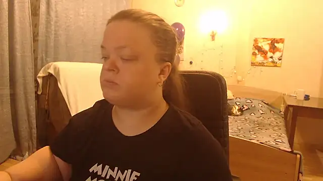 Snapshot of Janiffer_MiMi chatting on December 2024 06:44:02 PM Janiffer MiMi online show from December 2024 06:44:02 PM