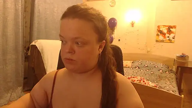 Snapshot of Janiffer_MiMi chatting on December 2024 10:41:02 PM Janiffer MiMi online show from December 2024 10:41:02 PM
