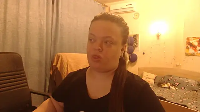 Snapshot of Janiffer_MiMi chatting on January 2025 01:11:01 AM Janiffer MiMi online show from January 2025 01:11:01 AM